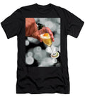 1 Champagne Flute in Hand Robin Amaral T-Shirt