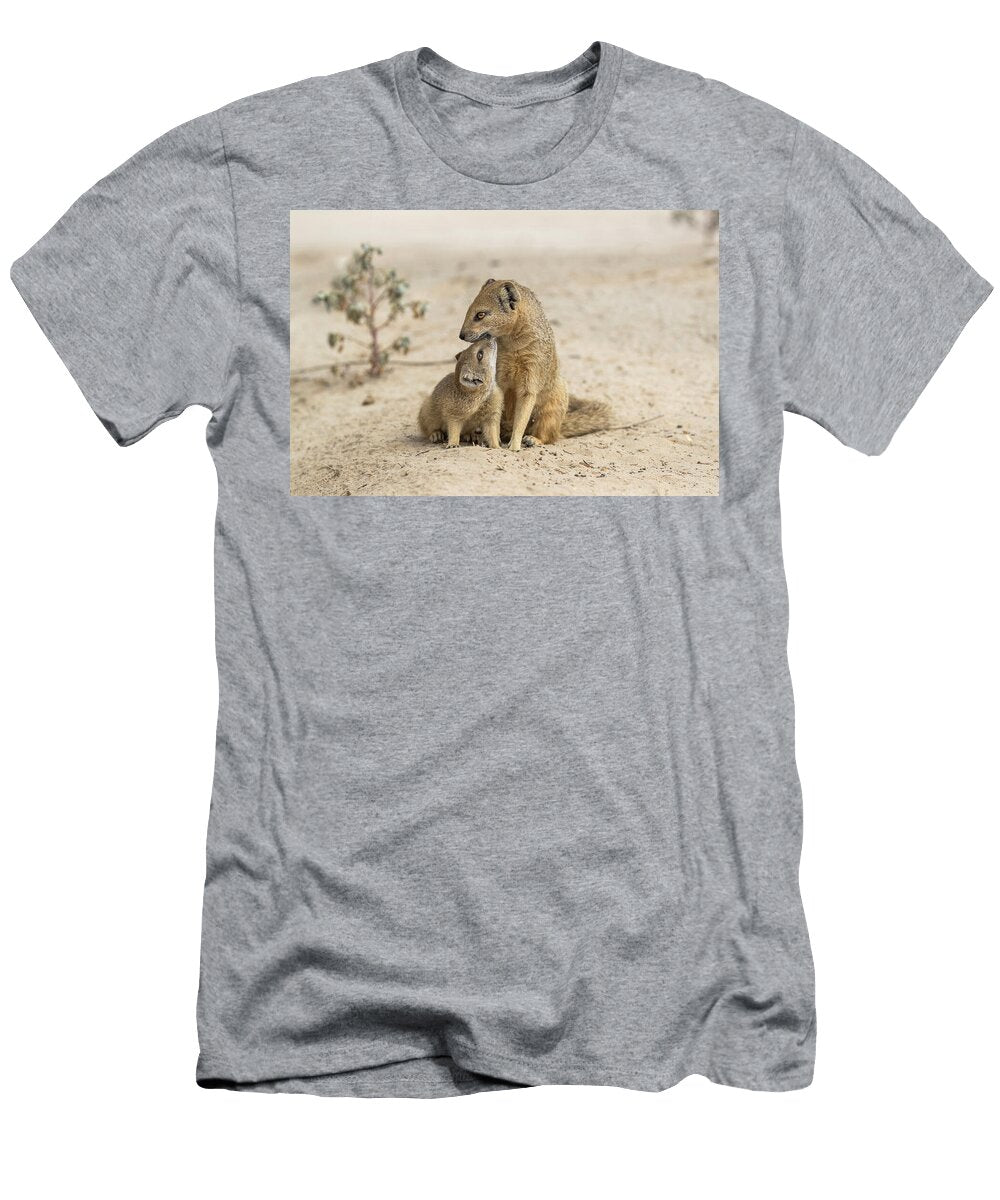 1 Yellow Mongoose with Pup Kgalagadi Transfrontier National Ann Steve Toon Natureplcom T-Shirt