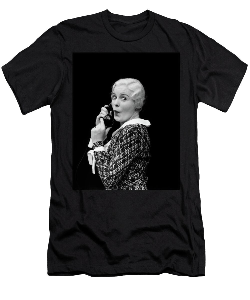 1930s Woman Talking on Telephone Vintage Images T-Shirt