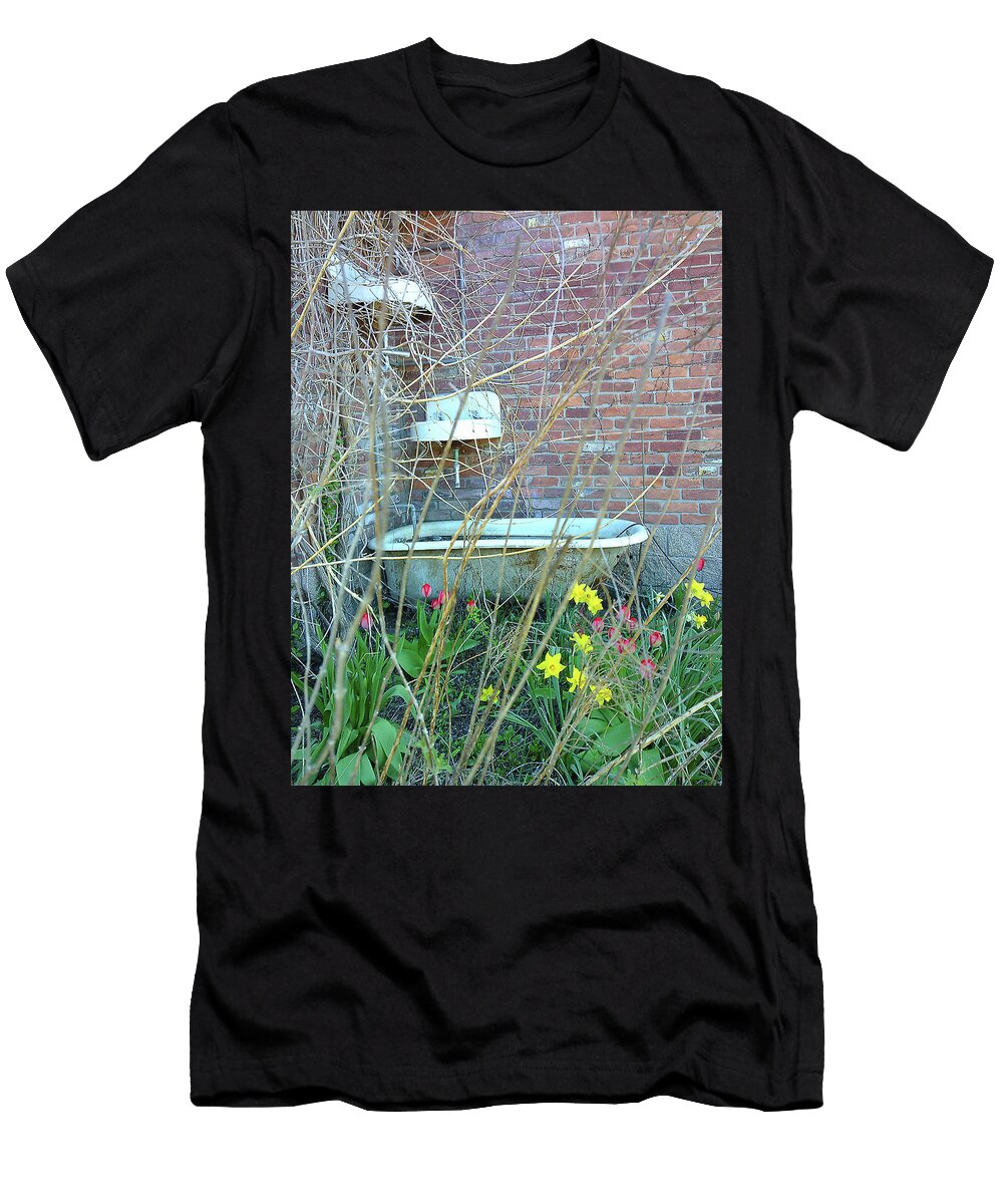 Bathtub Maggie St Thomas T-Shirt
