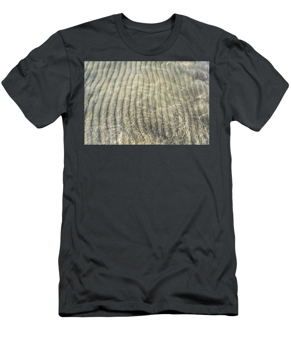 Bubbly Ripples Layers and Patterns Georgia Mizuleva T-Shirt
