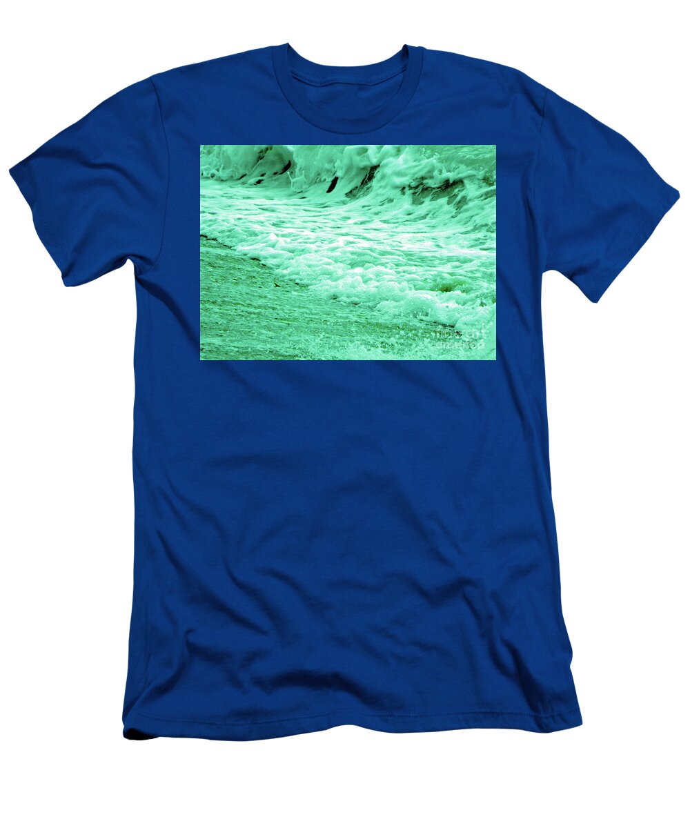 Catchin a Wave Janet Merryman T-Shirt