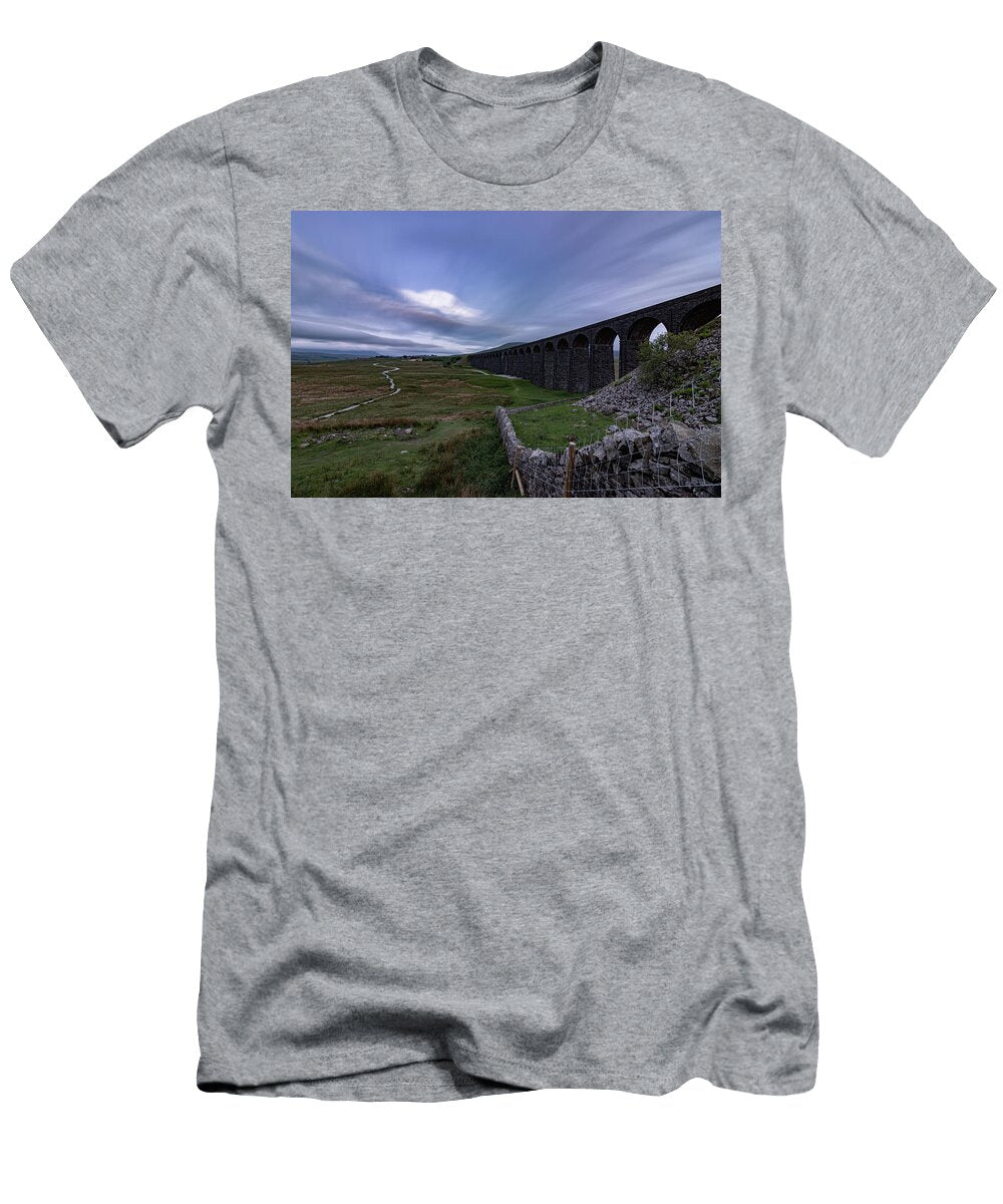 Dusk At the Ribblehead Viaduct Paul Madden T-Shirt