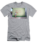 Every Day There Are Thousands of Smiling Photos Kissing Photos and Goofy Photos Taken in Front of the I Love You So Much Herronstock Prints T-Shirt