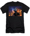 Firework Wonder Raven Watching Night Sky in Stylized Toon Scene Art Momente T-Shirt