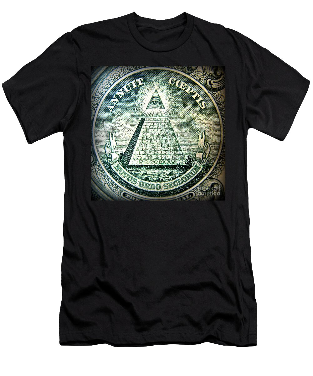 Freemason Symbol and Quote Renee Trenholm T-Shirt