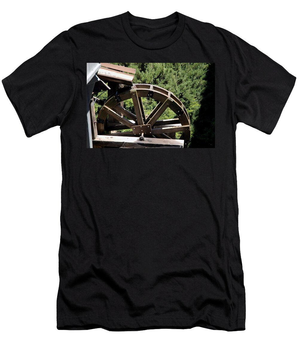 Gold Mining Water Wheel Virginia City Nevada Leeann Mclane Goetz T-Shirt