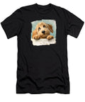 Golden Doodle Peeking Over Wall 01 Elisabeth Lucas T-Shirt