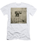 Goofy Little Tin Robot Sci 466 Yo Pedro T-Shirt