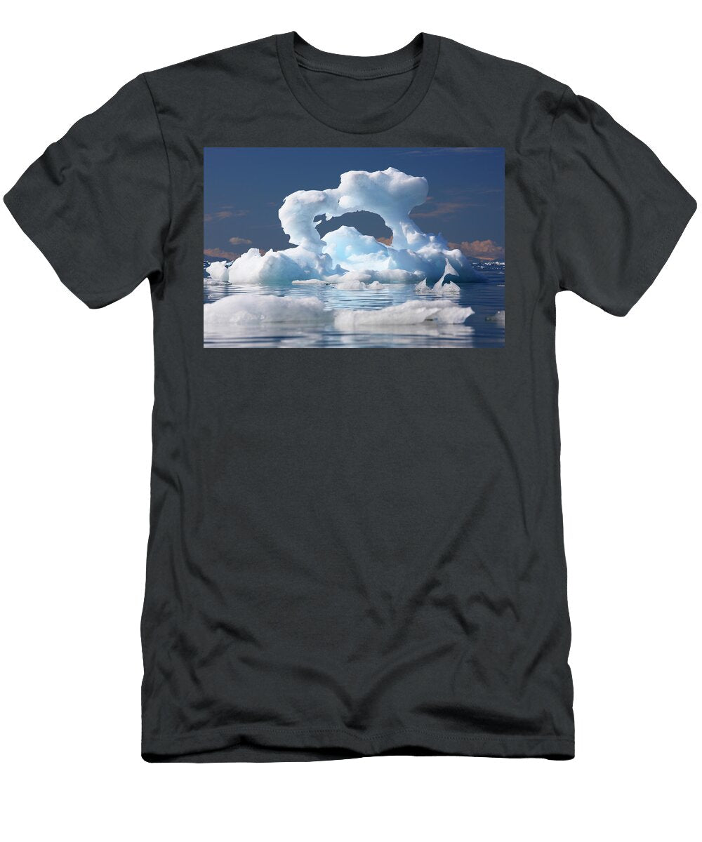 Greenland Ice Floe in Disko Bay Bernd Rommelt T-Shirt