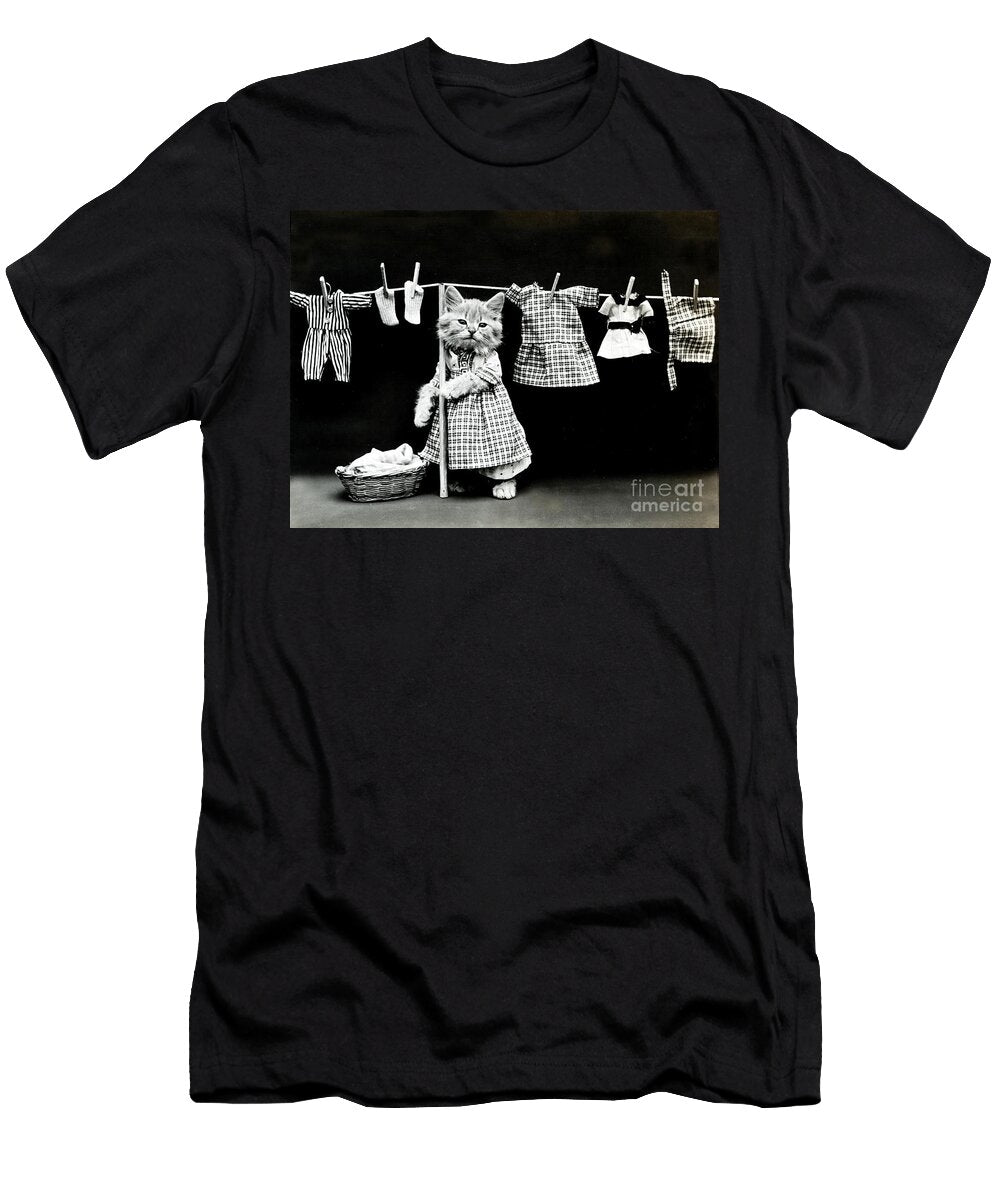 Hanging Up the Wash 1914 Science Source T-Shirt