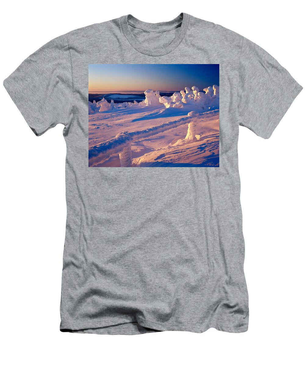 Landscape in the Snow Gunter Grafenhain T-Shirt