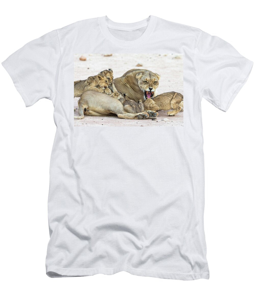 Lioness Snarling with Suckling Cubs Kgalagadi Ann Steve Toon Natureplcom T-Shirt