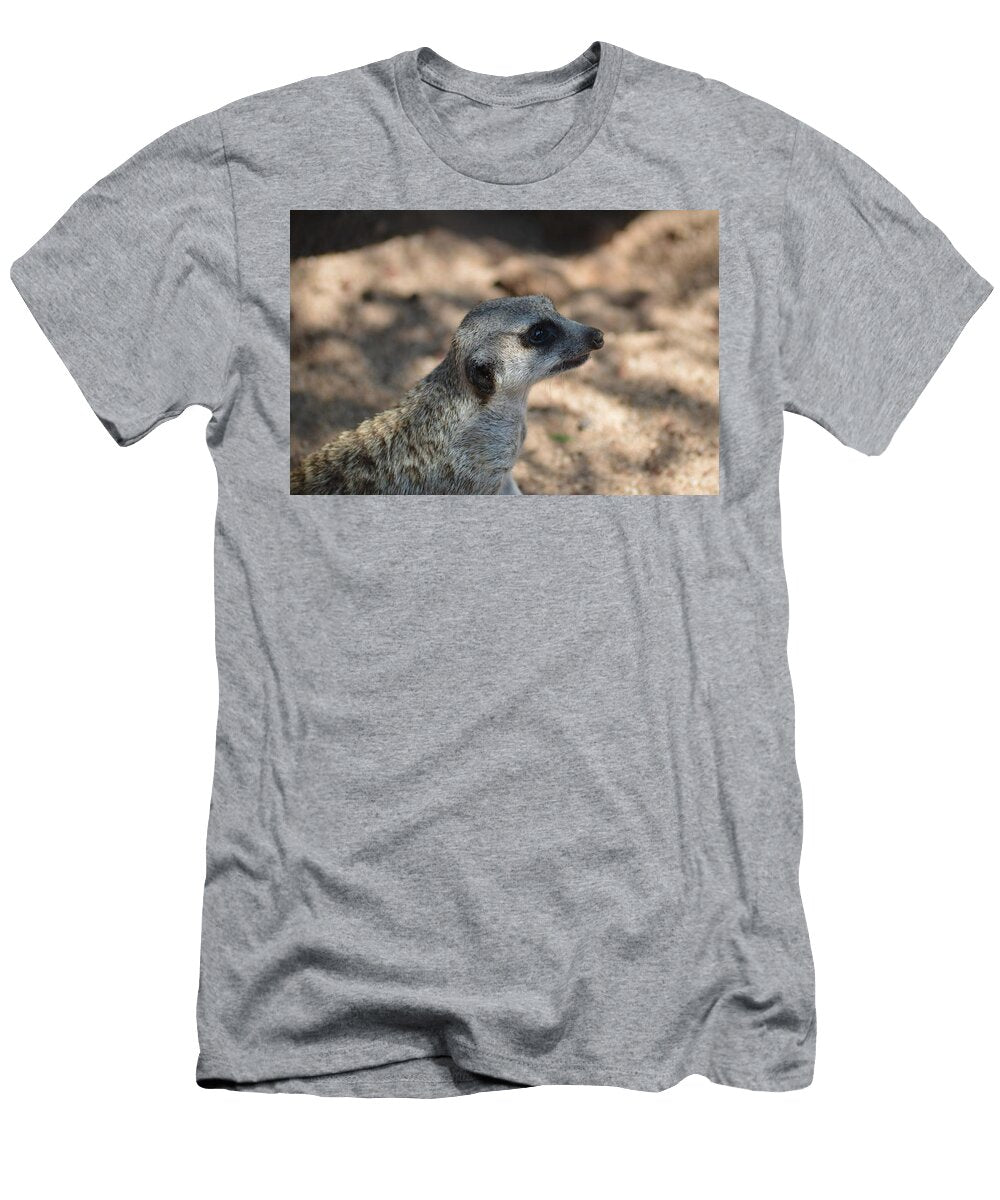 Meerkat on Alert Les Classics T-Shirt