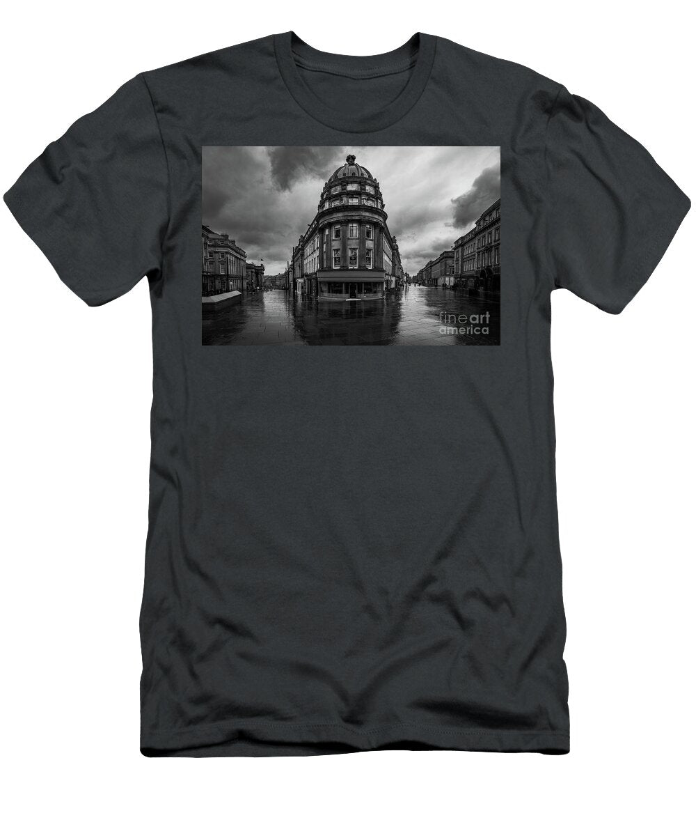 Monument View Along Grey Street and Grainger Street Andrew Pounder T-Shirt