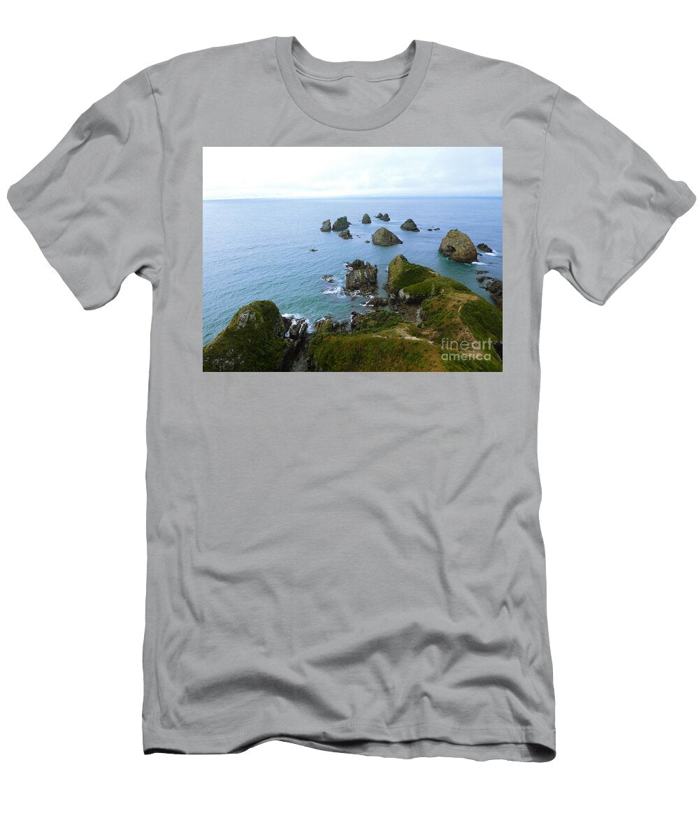 Nugget Point Lookout Print Jill Mascioli T-Shirt