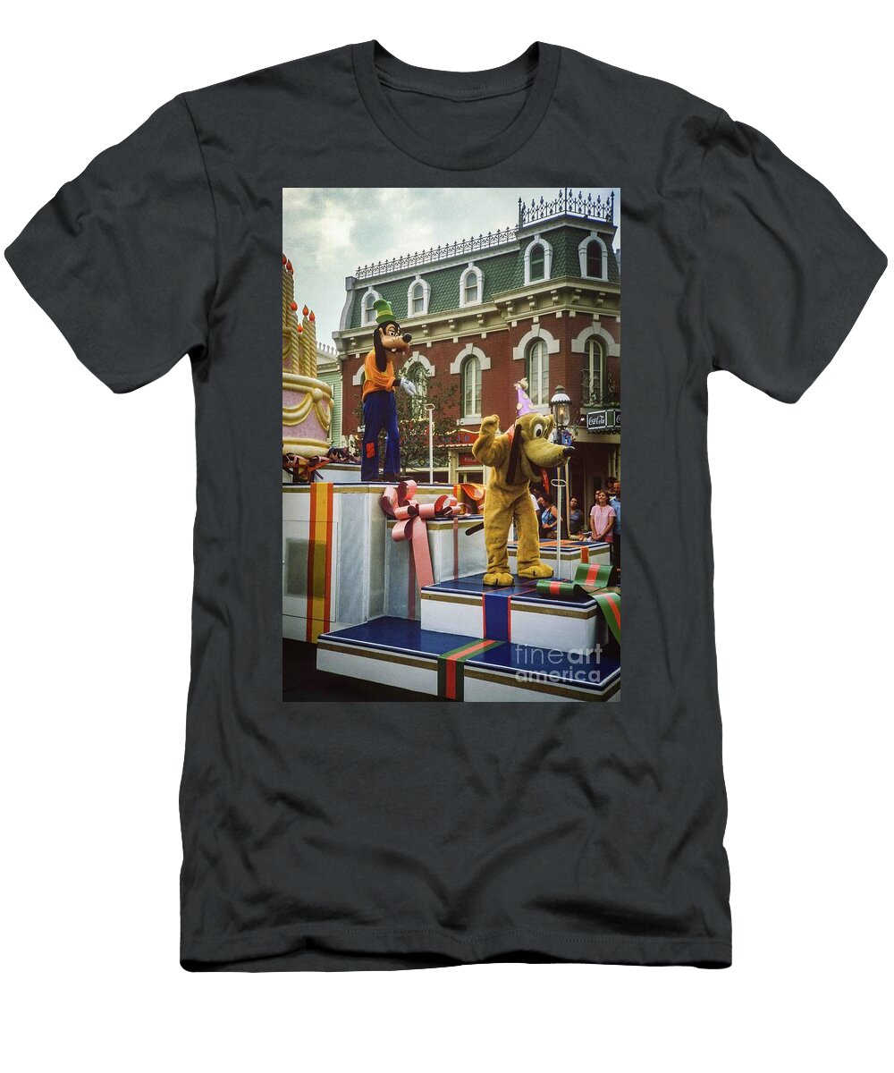 Pluto Goofy 1984 Gordon James T-Shirt