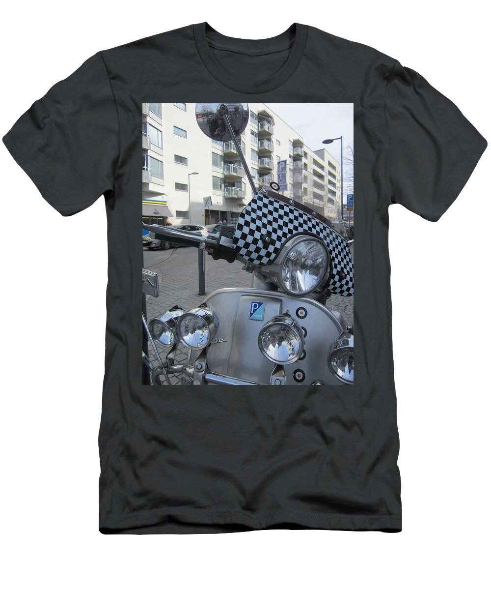 Scooter in the Spotlight Rosita Larsson T-Shirt