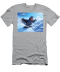 Snowboarding Raven in Winter Toon Style Art Momente T-Shirt