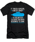 Submarine Volunteer Submariner Veteran Navy Tinh Tran Le Thanh T-Shirt