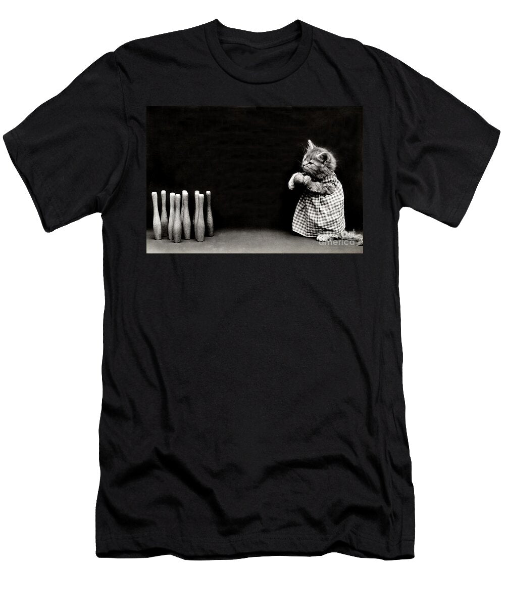 Ten Pins 1914 Science Source T-Shirt