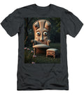 The Watchful Seat and Its Faithful Footman Sandra Vega T-Shirt