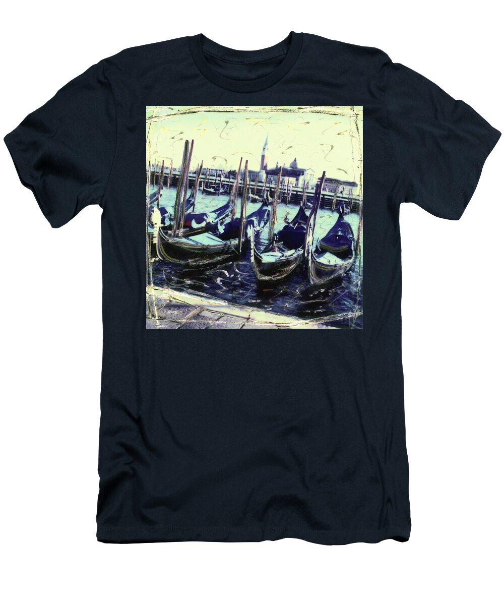Veneto Venice Gondolas Italy Olimpio Fantuz T-Shirt