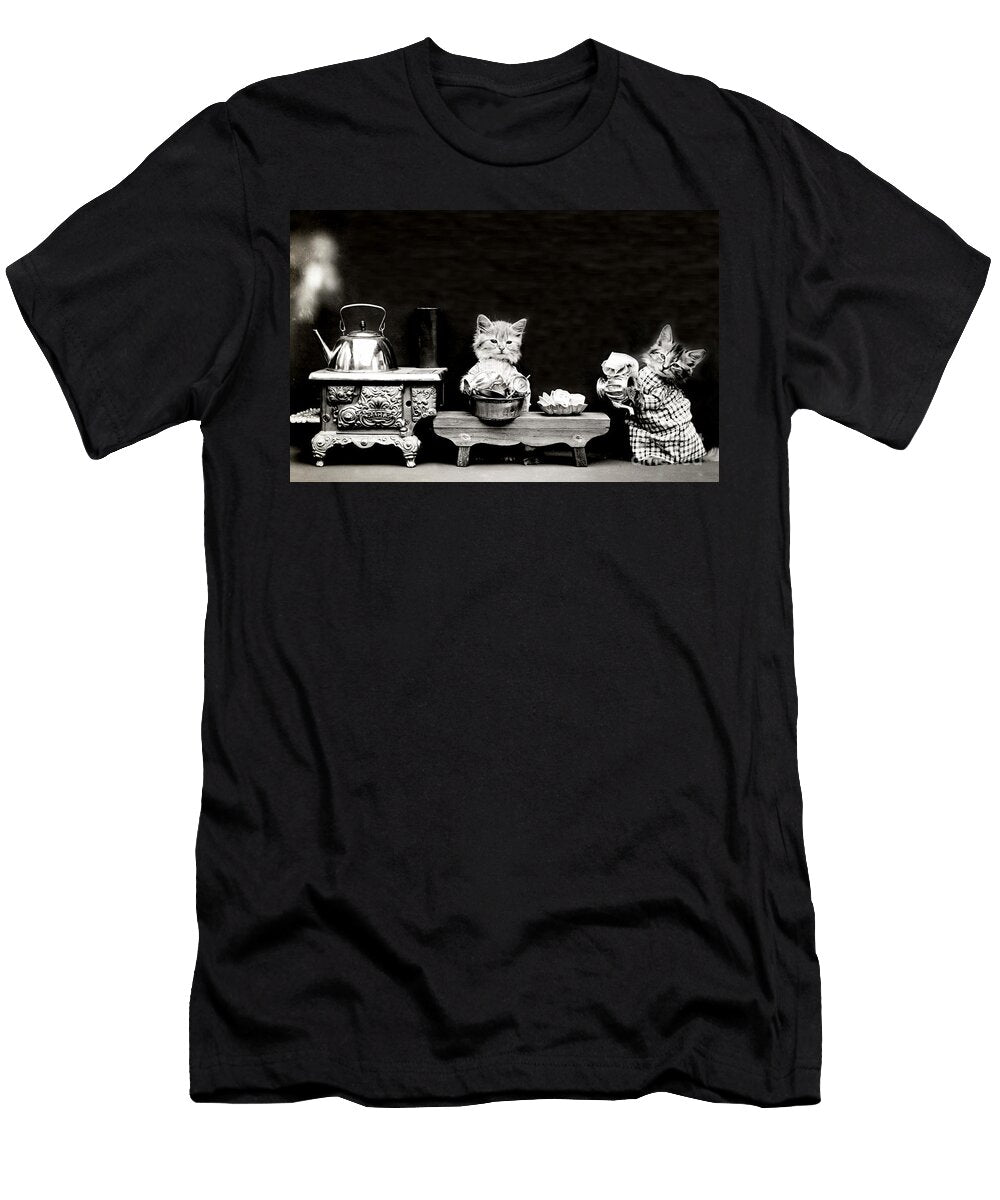 Washing Dishes 1914 Science Source T-Shirt