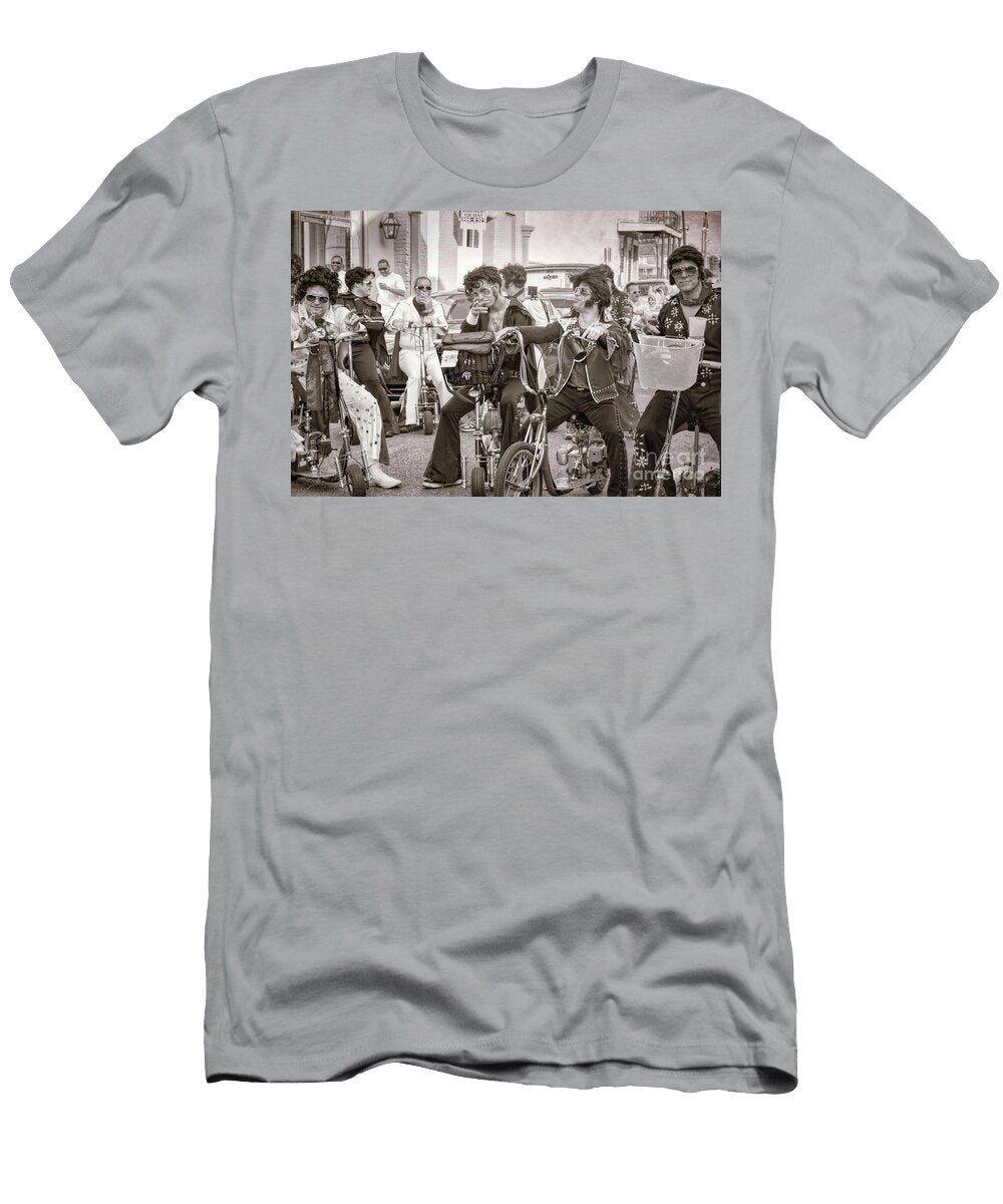 Wheres Elvis Nola Monochrome Kathleen K Parker T-Shirt