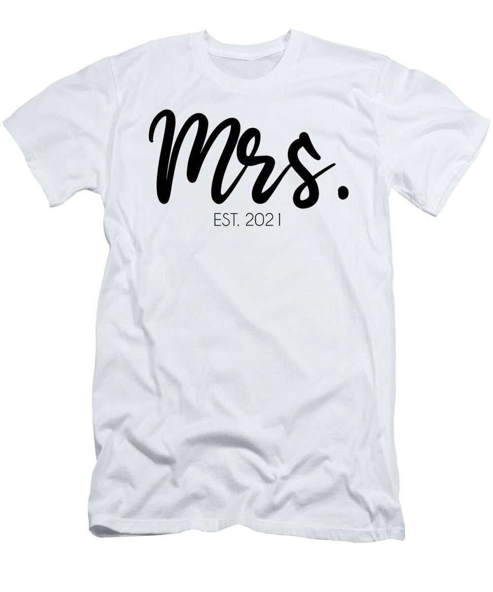 Womens Wedding Matching Gifts Mrs Est 2021 Bridal Gift Bride 1 T-Shirt
